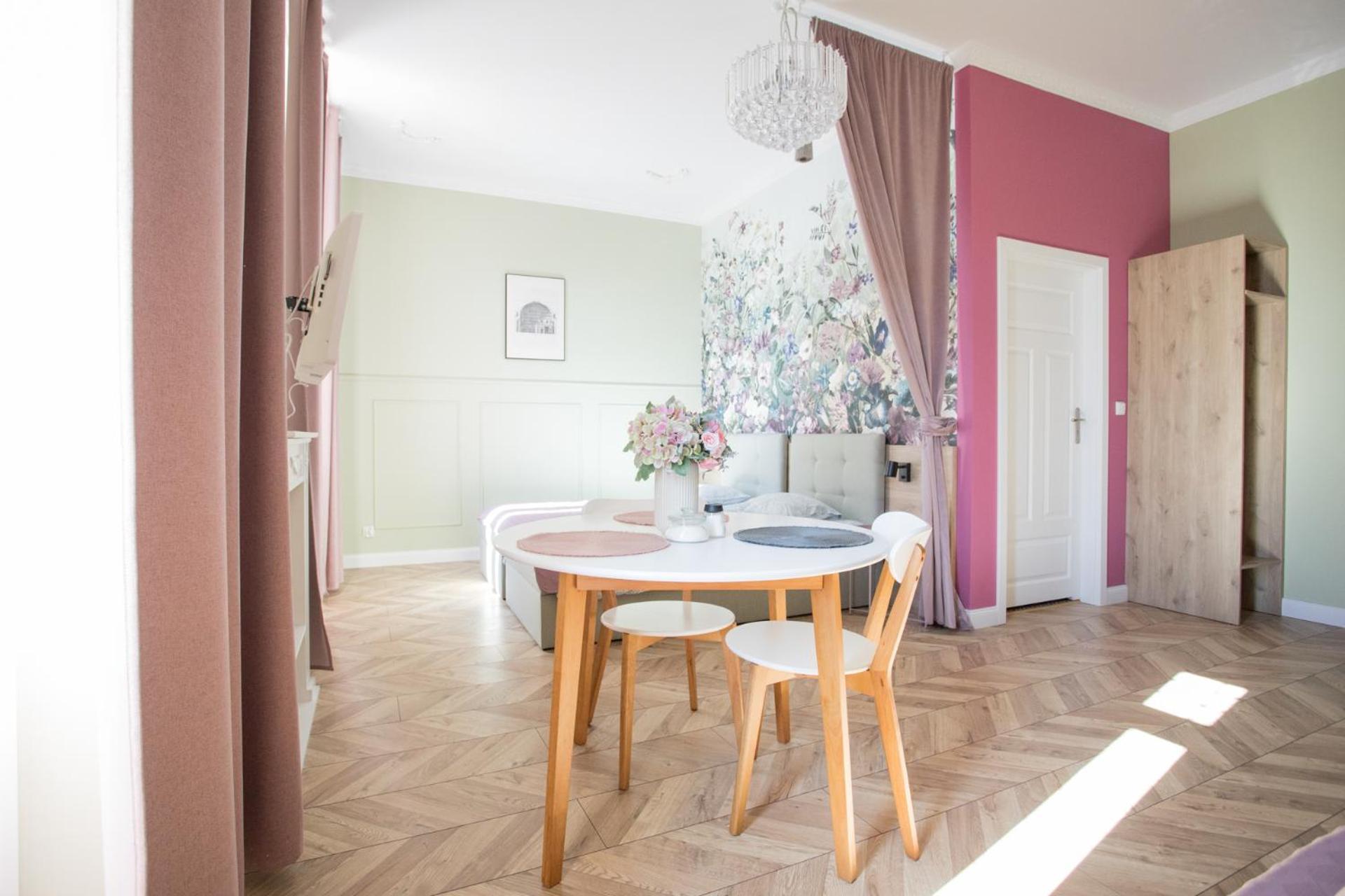 Raphael Apartment Torun